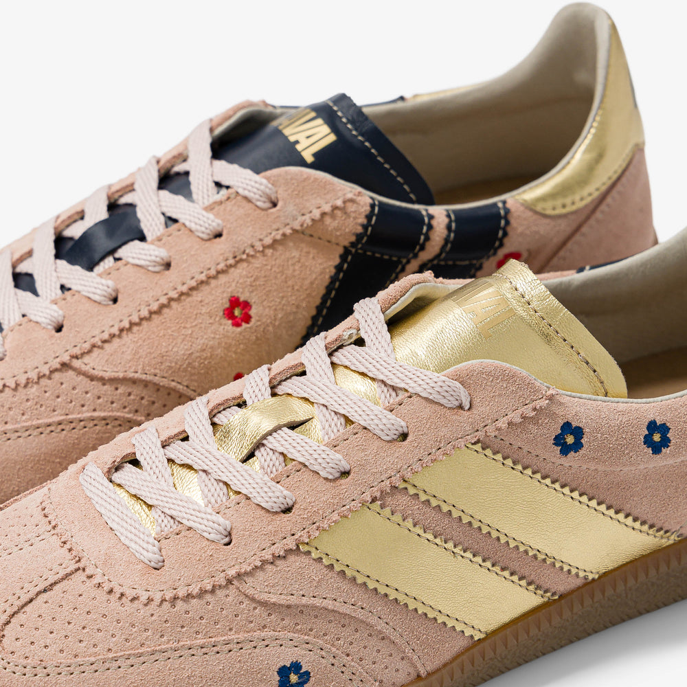 Daisy Glow - Archives