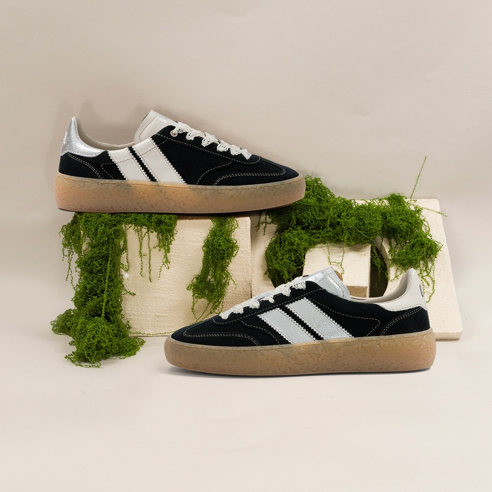 Black Romance - Archives