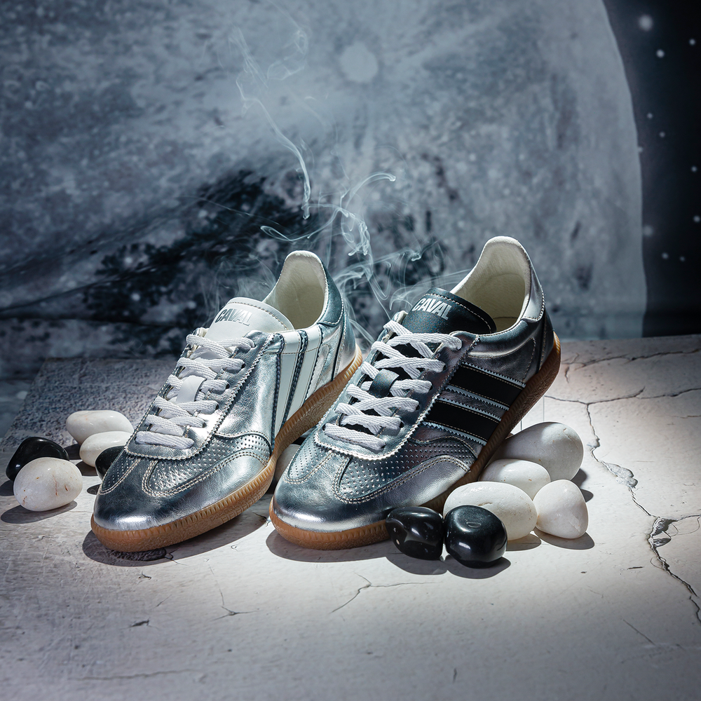 Luna Titanium - Archives