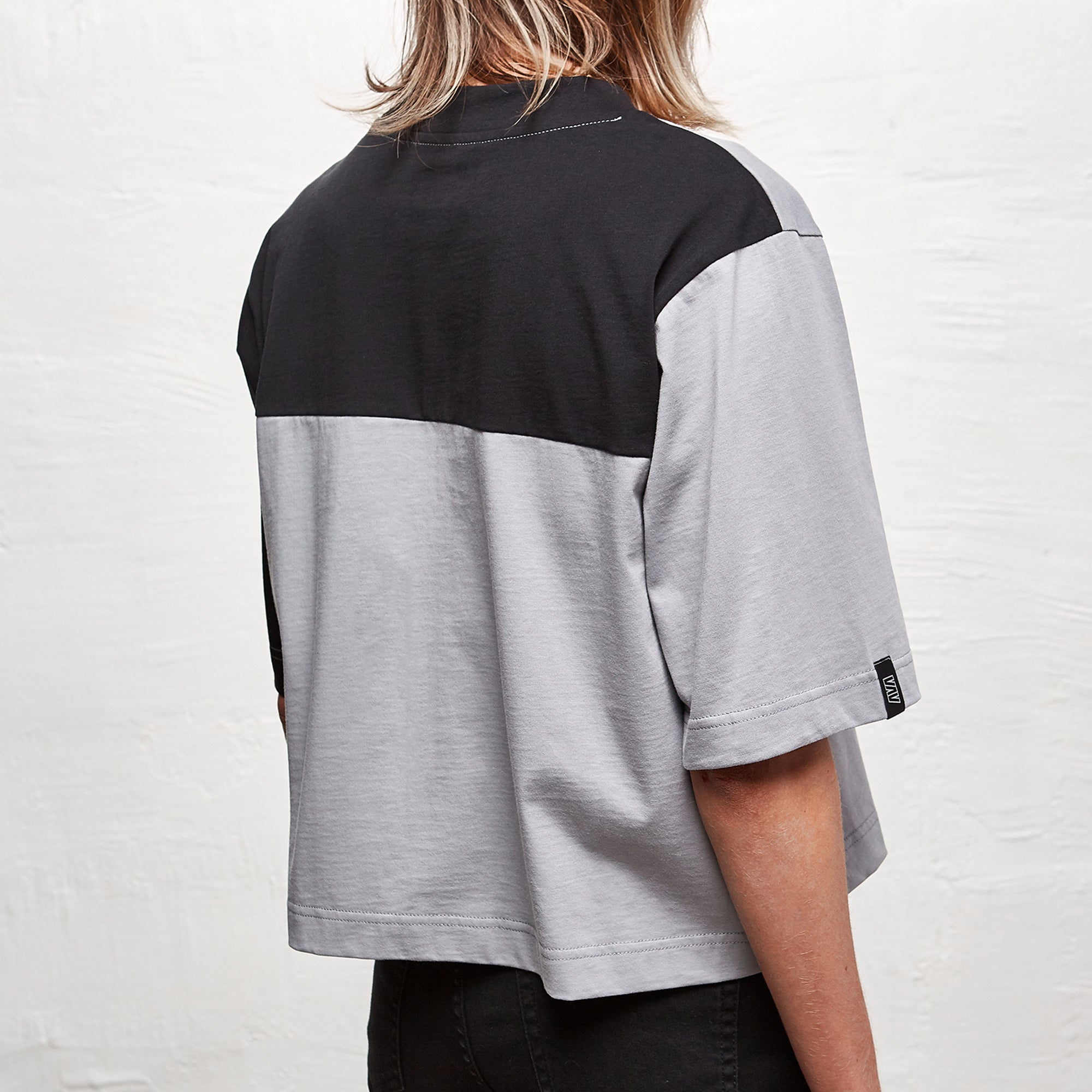 Cropped Split T-Shirt Grey